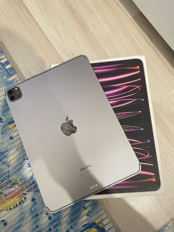 iPad 11 Pro M2 (4 Gen) 256 Gb sim 5G