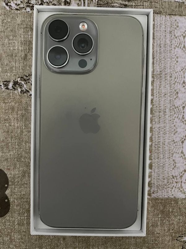 IPhone 15 pro max 1:1k IPhone 15 pro max 1:1k