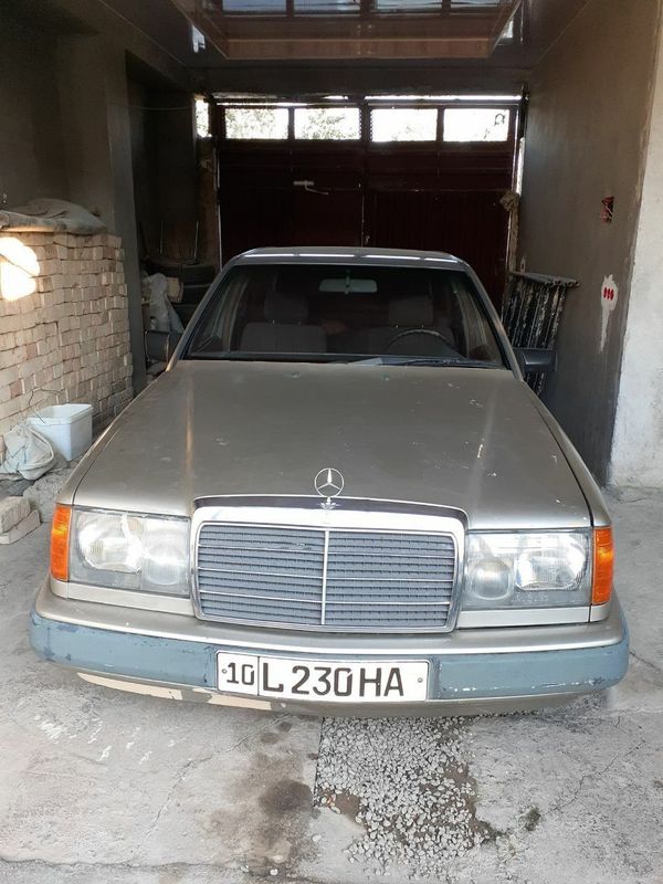 Daimler benz 230