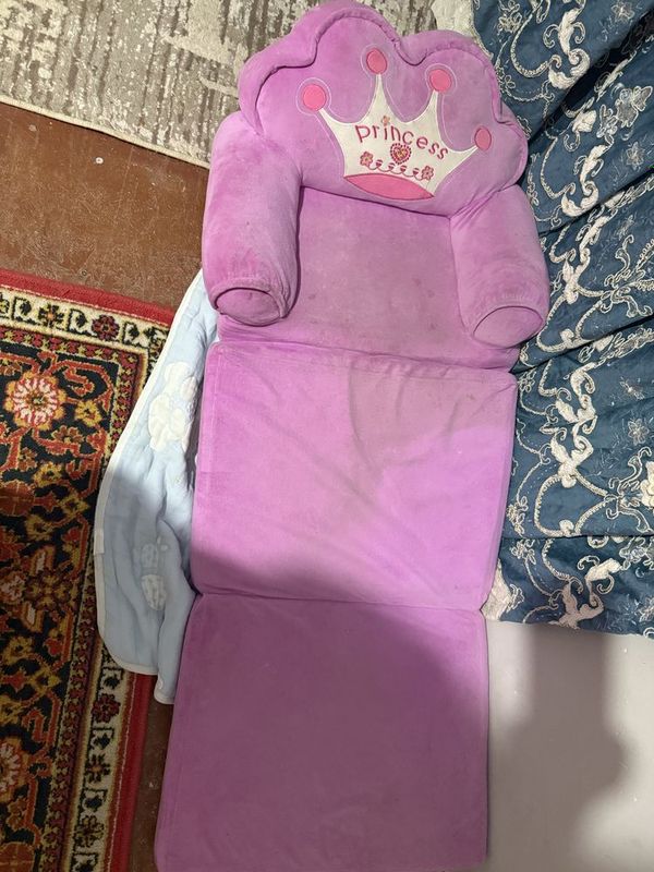 Диван детский Кизболаники Срочно сотилади Диван детский Кизболаники Срочно сотилади