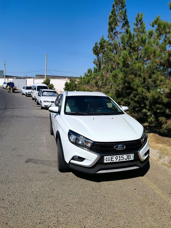 Lada vesta cv krocc Lada vesta cv krocc