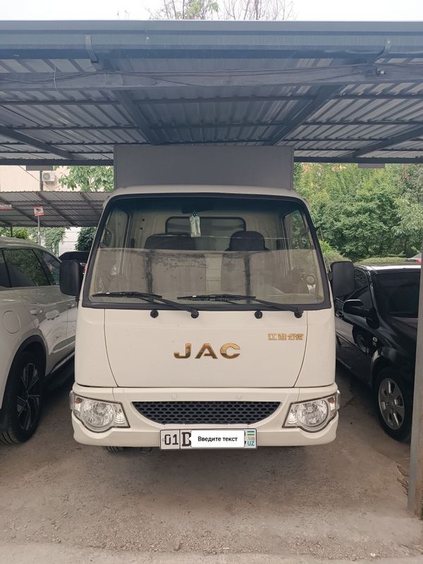 Jac фургон 3.5 тонна 2014 кондиционер бор. Jac фургон 3.5 тонна 2014 кондиционер бор.