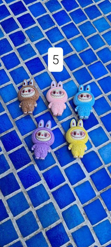 Зажим заколка фигурка Labubu Зажим заколка фигурка Labubu