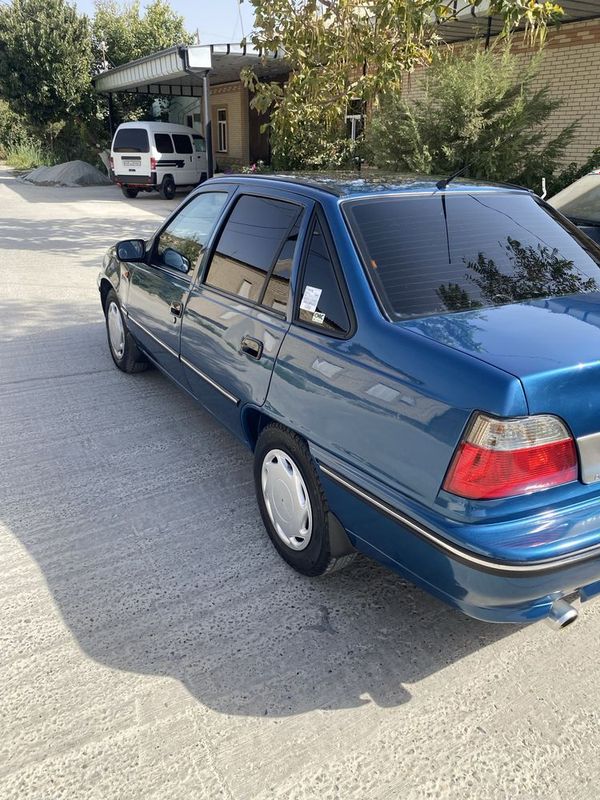 Nexia 1 1998yil luks xoladi idialni