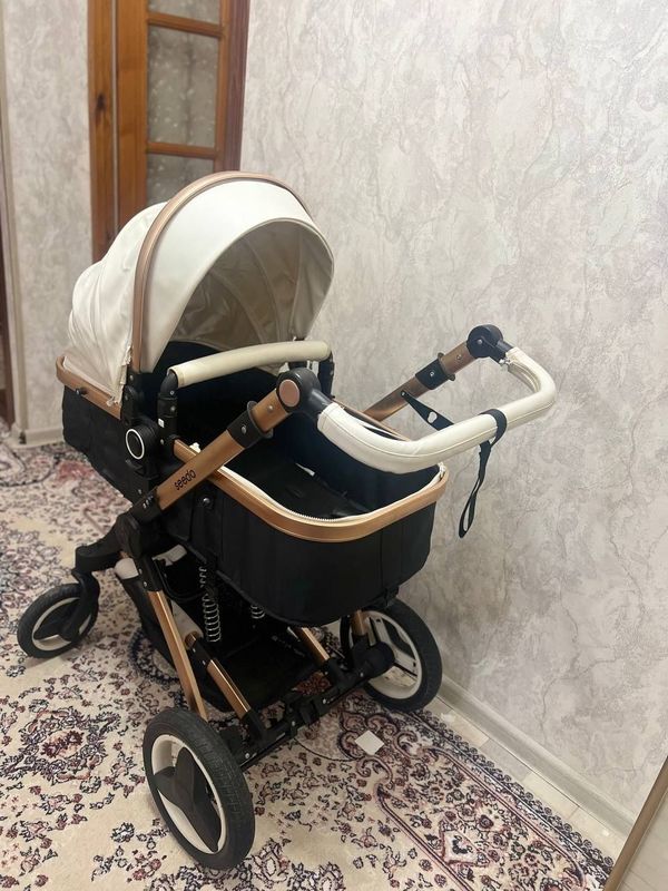 Коляска для младенца Коляска для младенца