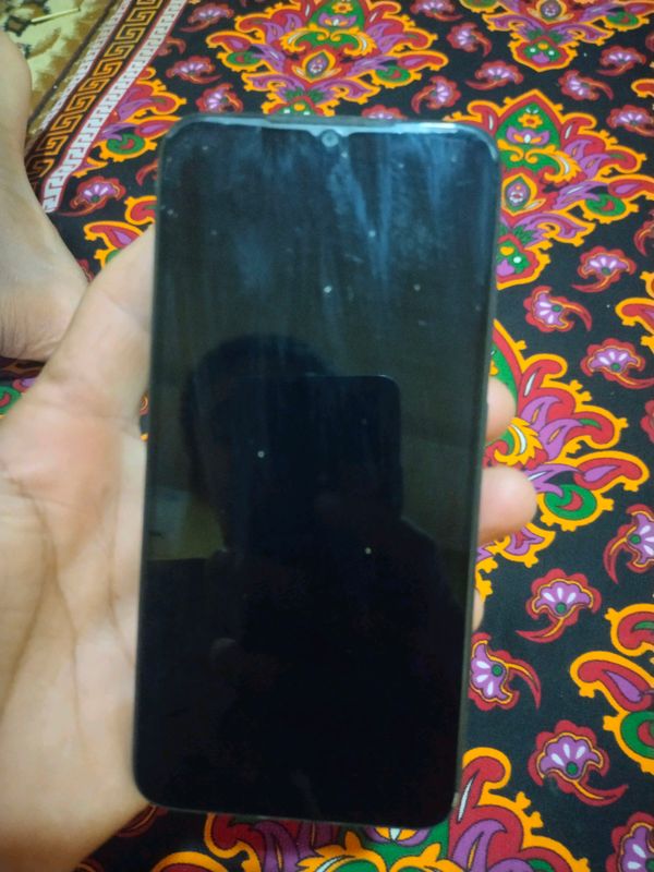 sotiladi redmi 7. 500000