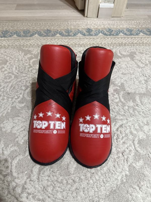 Продаются!!!Top Ten красные кожаные футы М Продаются!!!Top Ten красные кожаные футы М