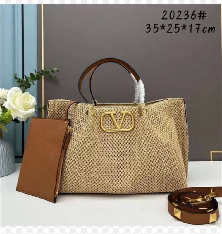 Lyuks Valentino Lyuks Valentino