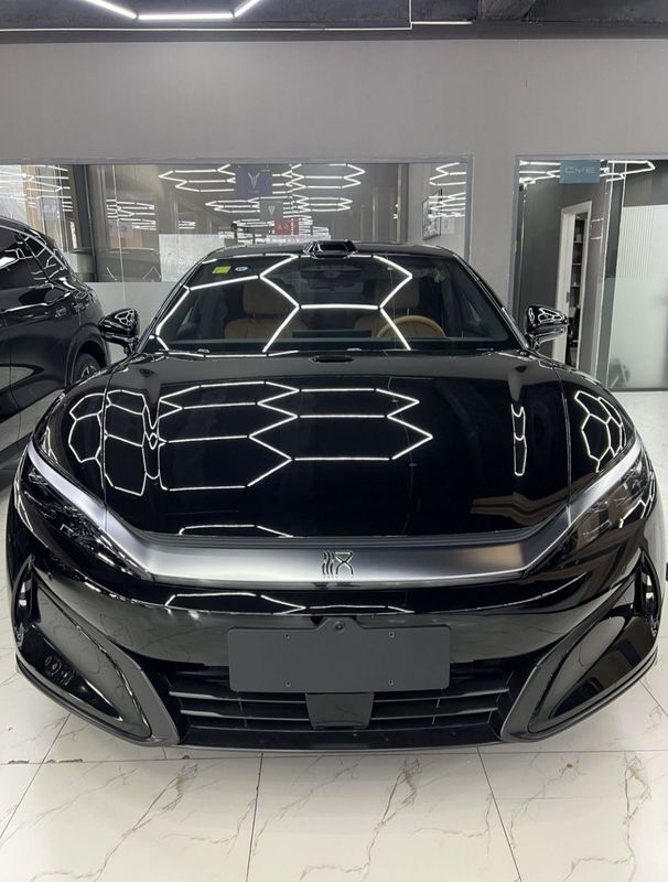 BYD HAN L flagship 701 km