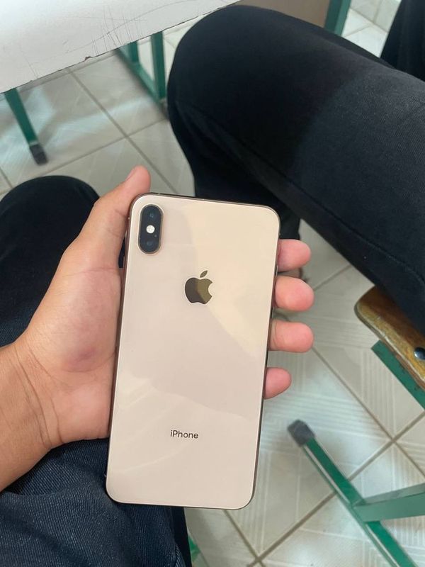 Iphone xs max sotiladi Iphone xs max sotiladi
