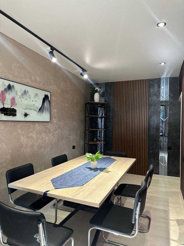 Продажа офиса 80 м² в Мирободском районе | Евро-ремонт, первая линия