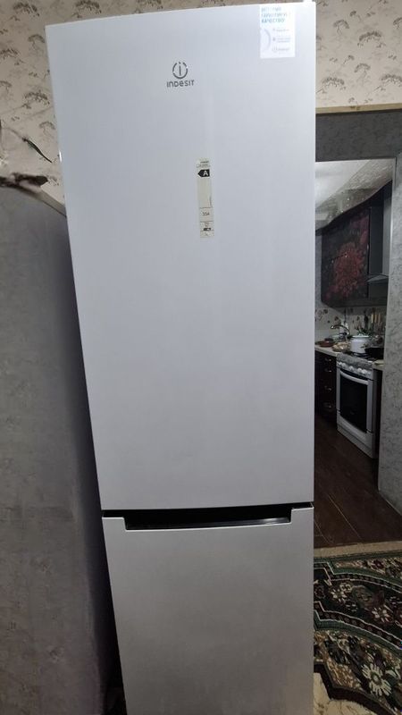 Продаётся Холодильник