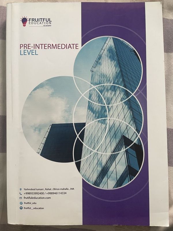 Navigate pre-intermediate coorsebook and workbook Navigate pre-intermediate coorsebook and workbook