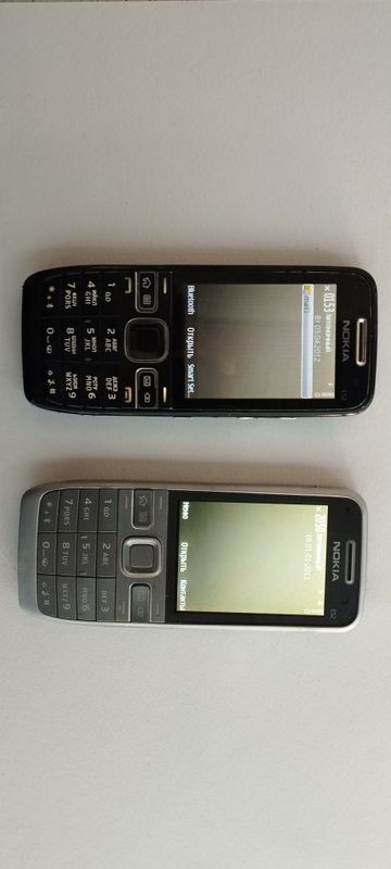 Nokia e52 в отличном состоянии