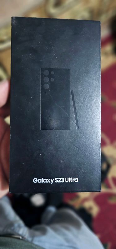 Samsung S23 Ultra  sotiladi 650$ tel