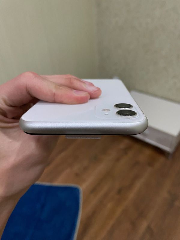 iphone 11 white ideal l