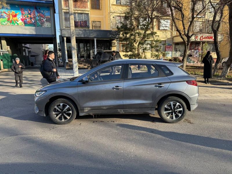 Byd E2 restayling sotiladi atigi 900km yurgan