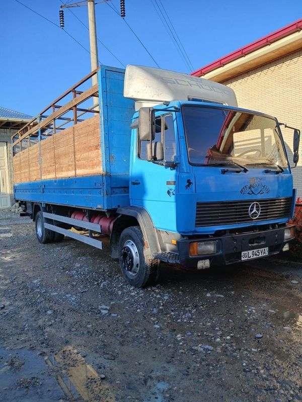 Mersedes benz 1317