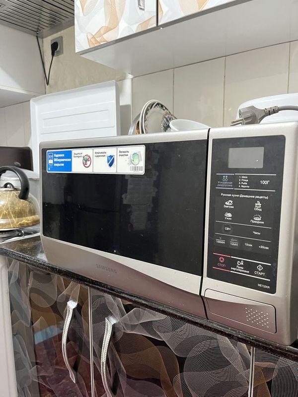 Samsung mikroto‘lqinli pech ME732KR ideal holatda! Микроволновая печь Samsung mikroto‘lqinli pech ME732KR ideal holatda! Микроволновая печь