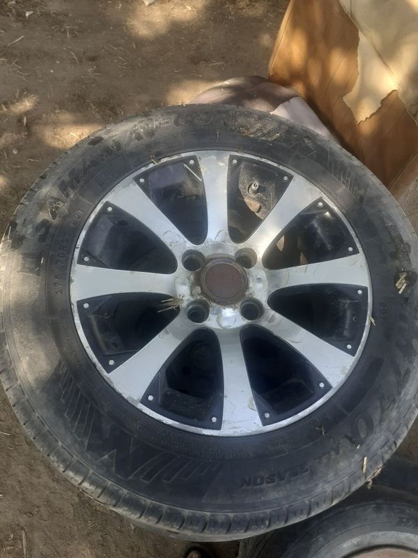 Deska sotiladi saka Deska sotiladi saka
