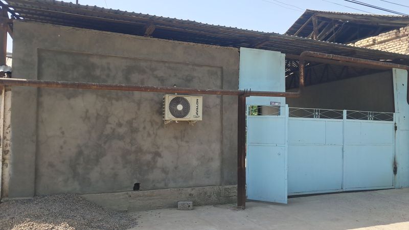 Uy sotiladi 19 sotix paltaraj etaj