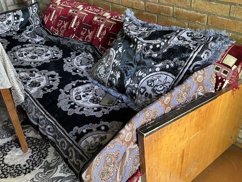 Divan arzon narxda.
