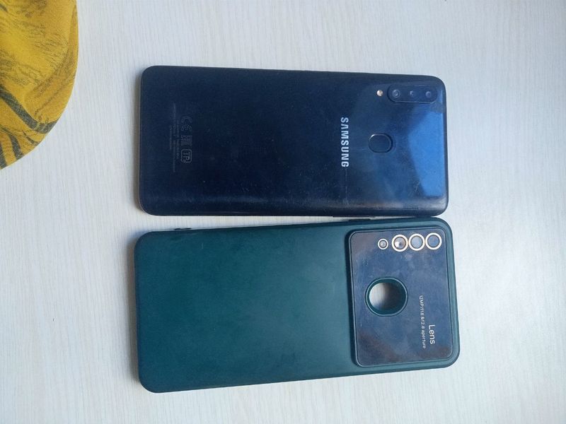 Samsung 20s holati zor narxi 600 000 kelishiladi Samsung 20s holati zor narxi 600 000 kelishiladi