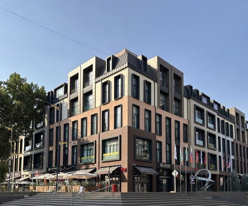 Аренда офисного помещения 100.7 кв.м — Бизнес Центр Gross Plaza