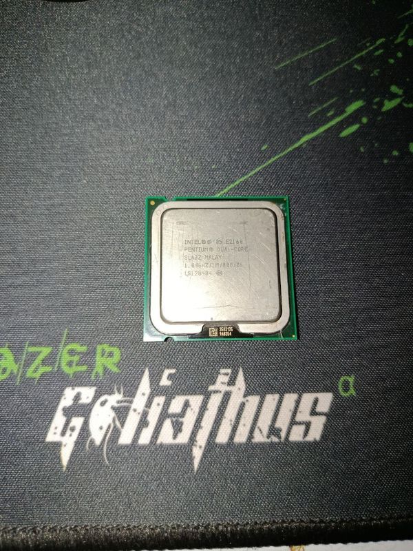 Продаю процессор Intel Pentium E2160 Продаю процессор Intel Pentium E2160