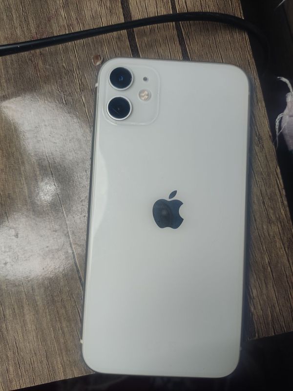 iphone 11 pamyat 64 yomkus 88