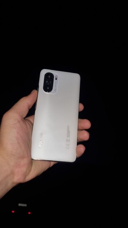 Poco f3 sotiladi Poco f3 sotiladi