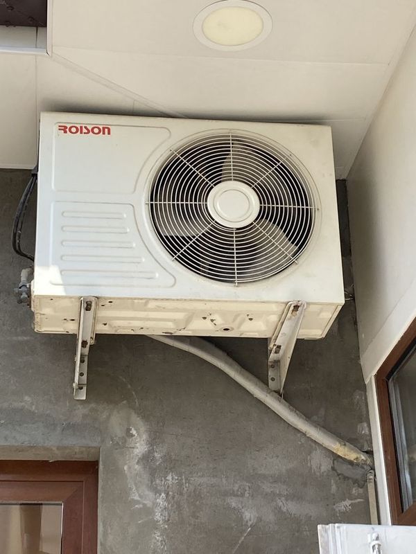 Roison konditsioneri sotiladi Roison konditsioneri sotiladi