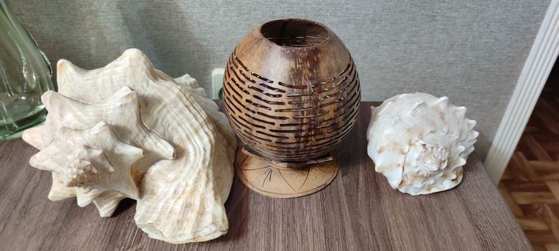 Подсвечник из натурального кокоса. Малайзия. Подсвечник из натурального кокоса. Малайзия.