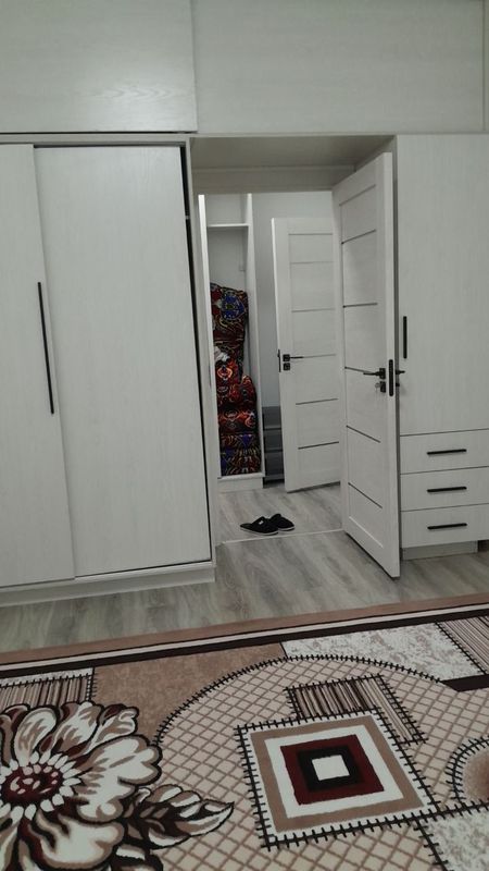 Yangi darxonda oilaga 2 xonali uy ijaraga beriladi Yangi darxonda oilaga 2 xonali uy ijaraga beriladi
