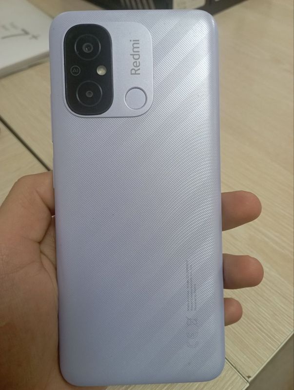 Redmi 12C aybi yuq srochna sotiladi