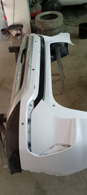 BYD chempion orqa sboriy bamfer 180$ BYD chempion orqa sboriy bamfer 180$