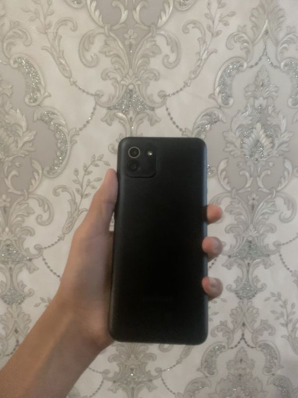 Samsung sotiladi srochno