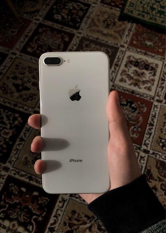 Iphone 8 Plus 64Gb