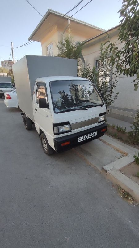 Labo 2022 toza holati zor. Tentli eshikli.