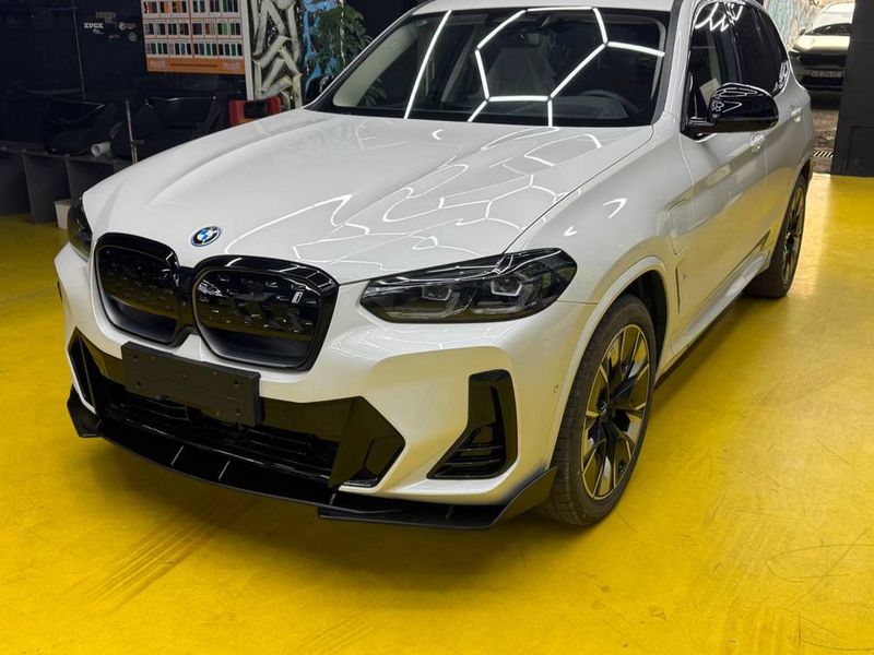BMW iX3 — Теперь С Видом на Спорт BMW iX3 — Теперь С Видом на Спорт