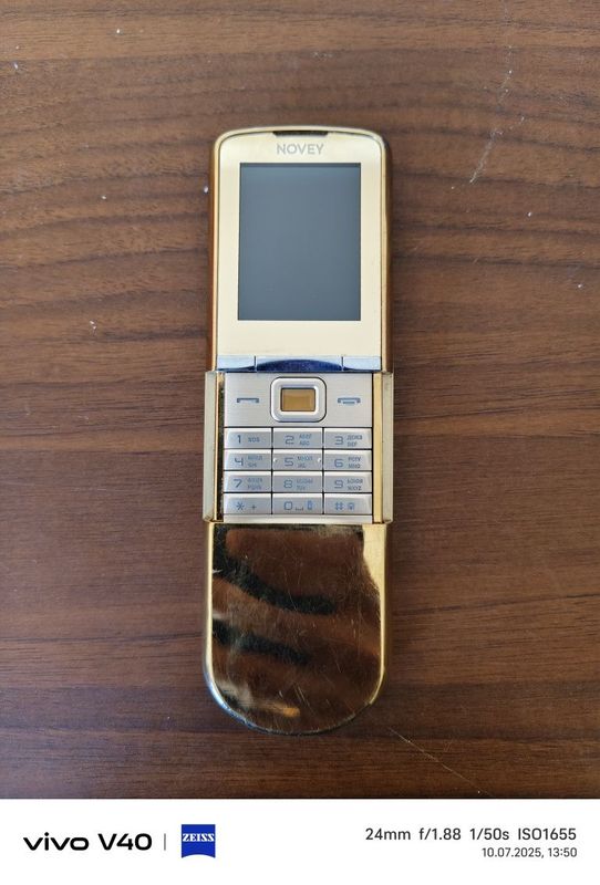 Telfon NOVEY sotiladi Telfon NOVEY sotiladi