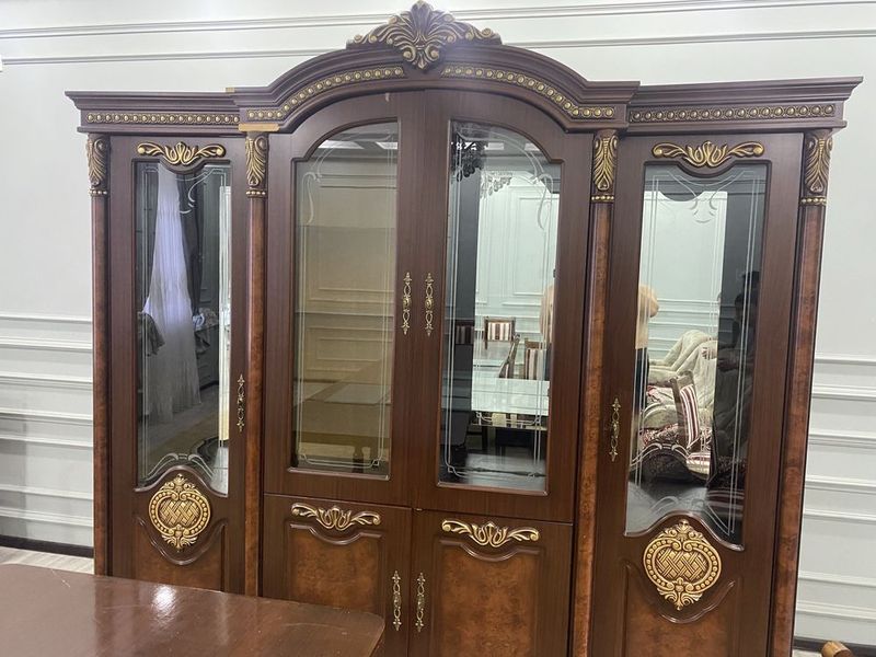 Сервант сатылады Сервант сатылады
