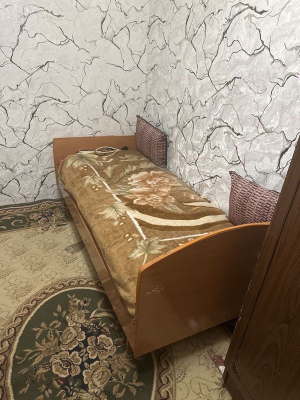 Срочно продается Кровать в хорошем состоянии. Срочно продается Кровать в хорошем состоянии.