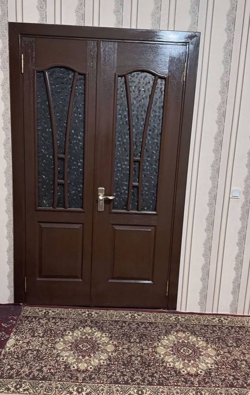 Eshik sotiladi xolati ideal kelishib beriladi Eshik sotiladi xolati ideal kelishib beriladi