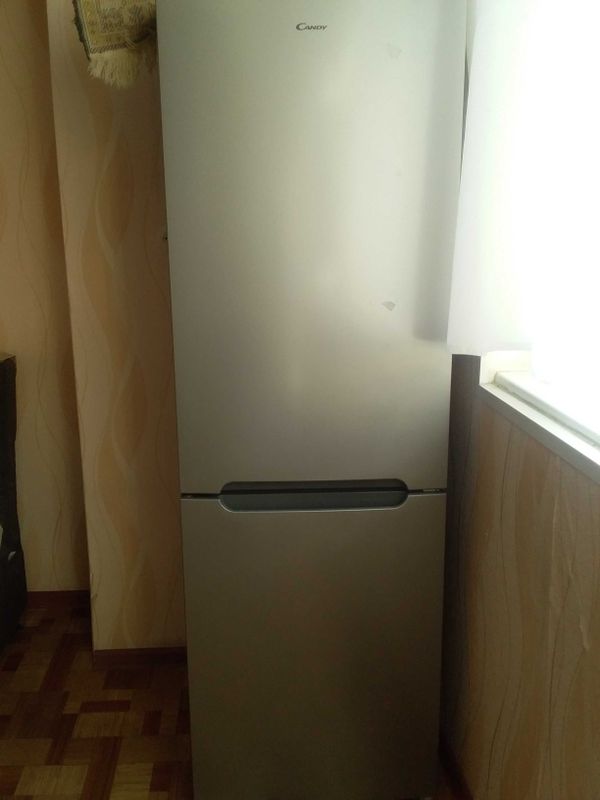 Продаю холодильник Продаю холодильник