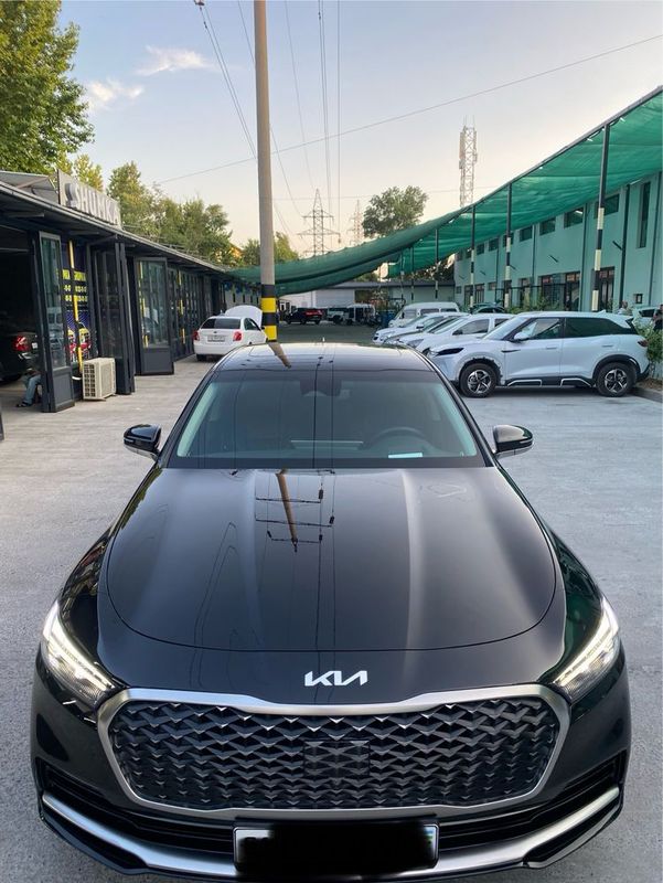 Kia k9 xolati zor 8000 min yurgan qora Kia k9 xolati zor 8000 min yurgan qora
