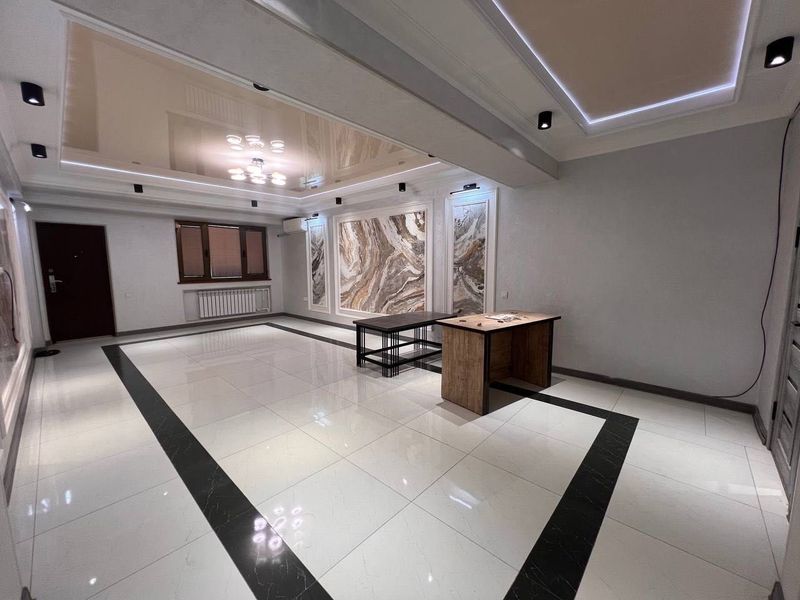 Продажа коммерческой недвижимости Ц-5, На небе 156 м2