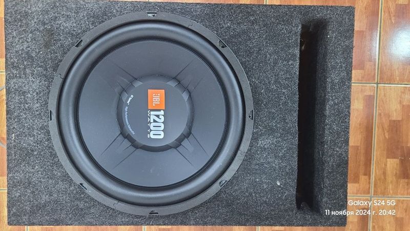 Сабвуфер, самбуфер, sabwoofer, sambufer JBL 1200 watt, автозвук