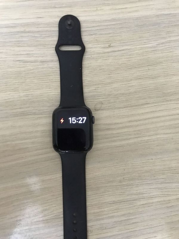 Apple watch 5.44