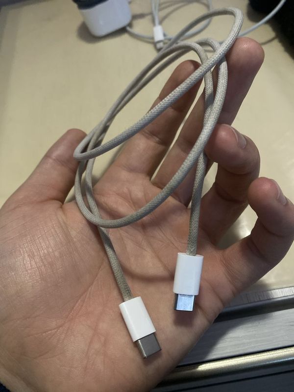 Iphone 15 pro kabel original